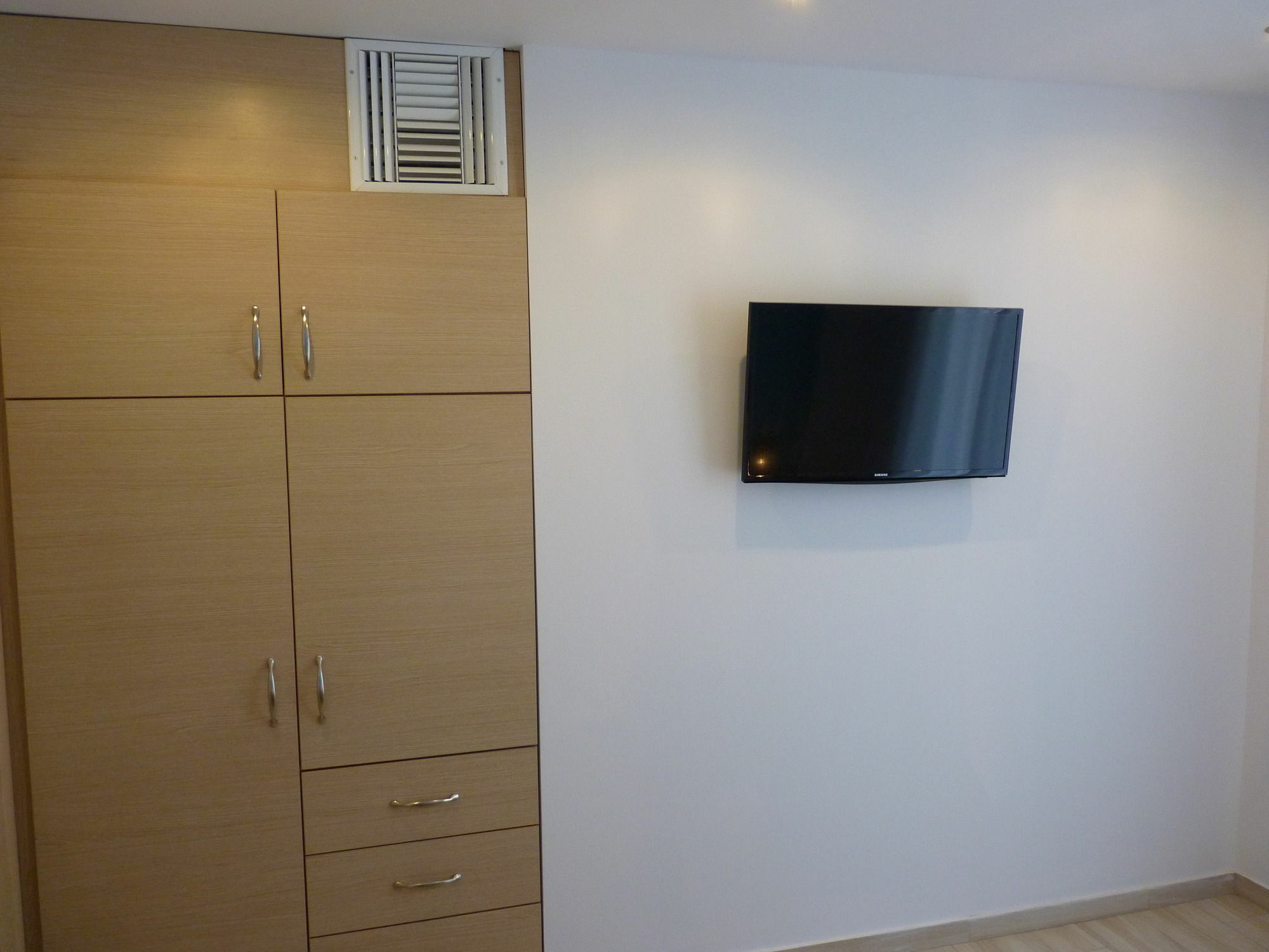 Ilianthos Apartments & Studios ミクロス・ギアロス エクステリア 写真